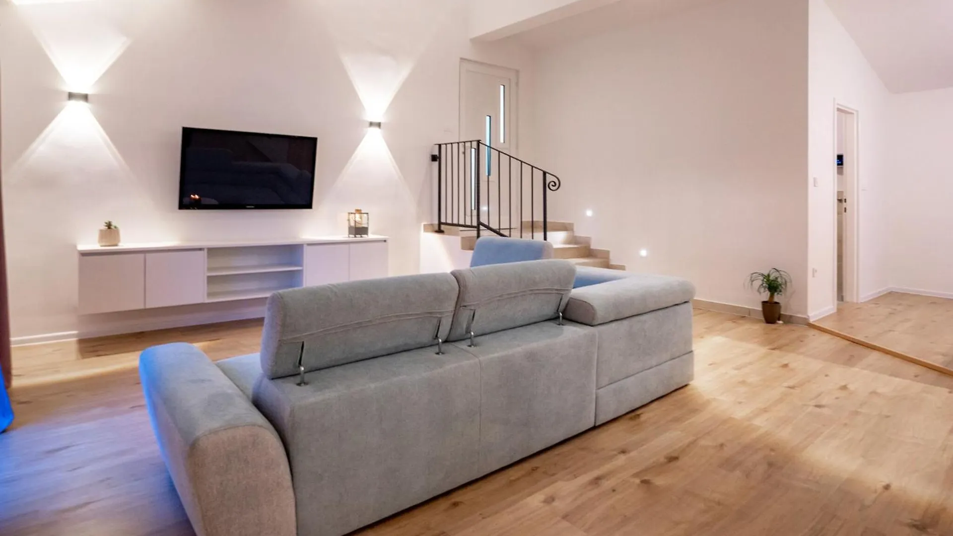 Apartment Christian Palit Croatia